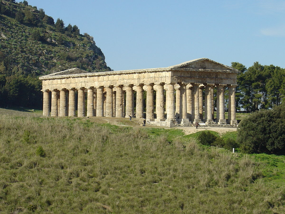 1200px-Segesta, Tempio greco (2)